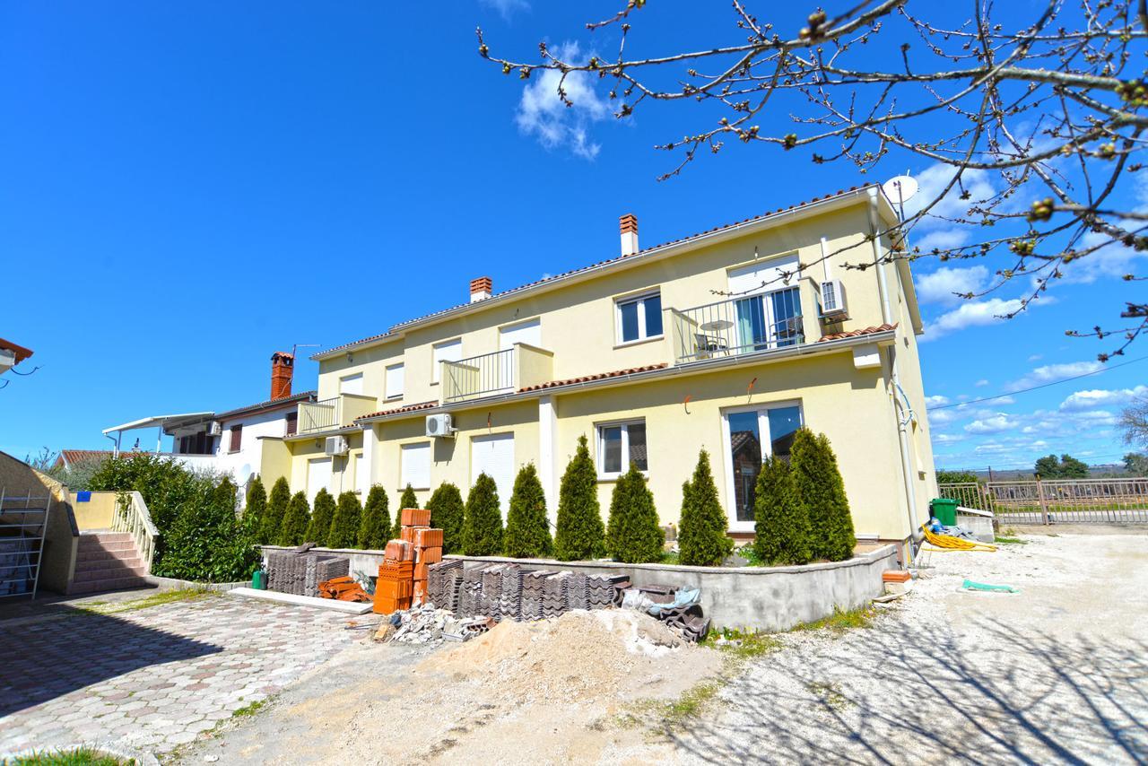 House Christian 1581 Villa Valbandon Exterior photo